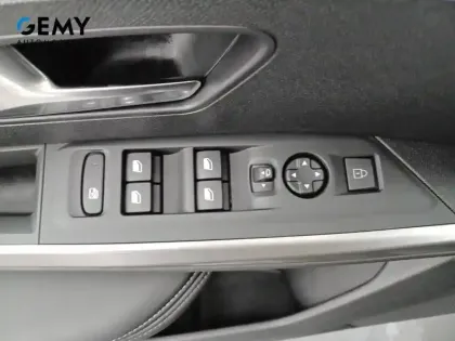 Photo 11 Peugeot 3008  Hybrid 145 e-DCS6