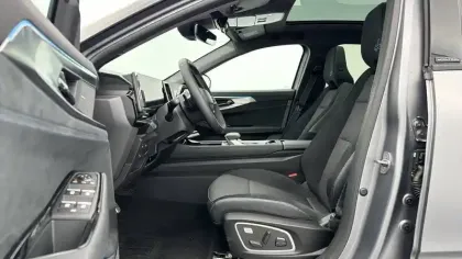 Photo 12 Renault Austral  E-Tech full hybrid 200 GSR2