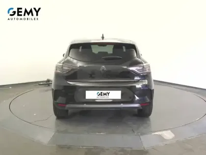 Photo 46 Renault Clio  E-Tech full hybrid 145 ch GSR2