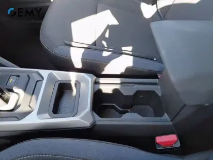 Photo 37 Dacia Duster  Hybrid 140