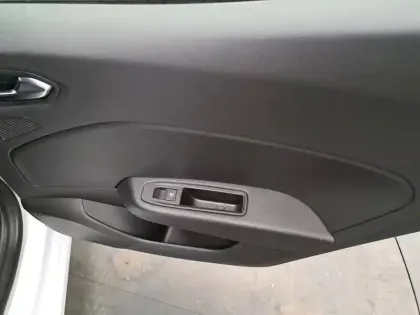 Photo 63 Renault Clio Gén. V (BJA) Ph2 Evolution 5