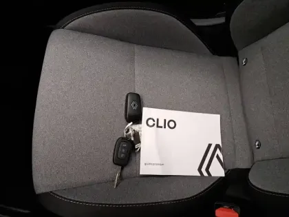 Photo 80 Renault Clio Gén. V (BJA) Ph2 Evolution 5