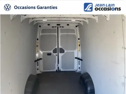 Photo 18 Volkswagen Crafter  VAN 35 L4H3 2.0 TDI 140 CH BVA