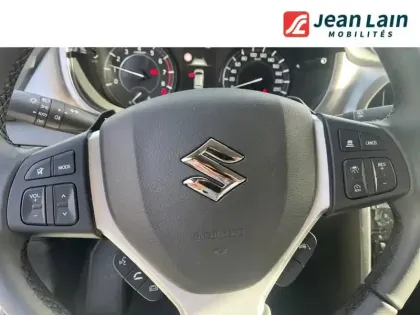 Photo 11 Suzuki Vitara  1.4 Boosterjet AllGrip Hybrid Auto