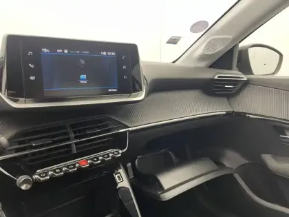 Photo 27 Peugeot 208  PureTech 75 S&S BVM5