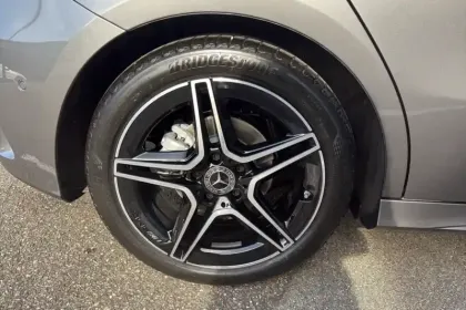 Photo 14 Mercedes Classe A  200 d 8G-DCT