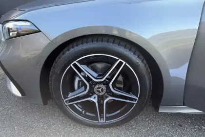 Photo 12 Mercedes Classe A  200 d 8G-DCT