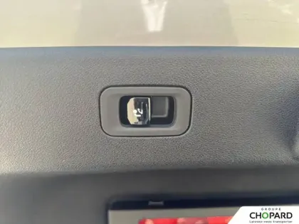 Photo 11 Mercedes CLA  200 avec technologie EQ