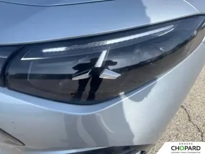 Photo 10 Mercedes CLA  200 avec technologie EQ