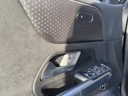 Photo 13 Mercedes Classe B EQB 250+