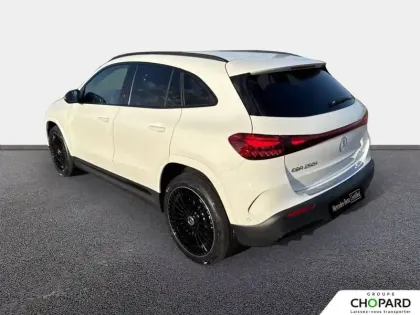 Photo 6 Mercedes EQA  250+