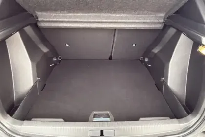 Photo 27 Peugeot 2008 Gén. II Ph2 GT Exclusive 5