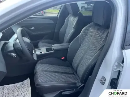 Photo 49 Peugeot 308  Hybrid 145 e-DCS6