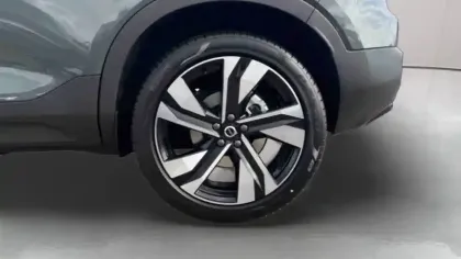 Photo 36 Volvo Xc40  B4 197 ch DCT7