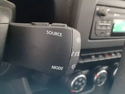 Photo 34 Renault EXPRESS (30) Gén. I Ph1 Confort 4