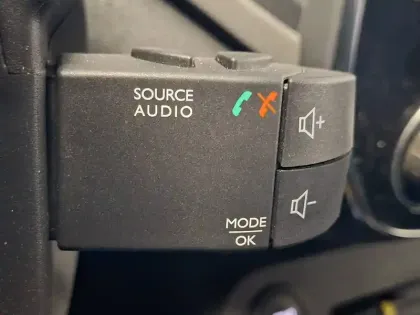 Photo 35 Renault Captur Gén. I (J87) Ph2 Intens 5