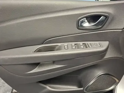 Photo 14 Renault Captur Gén. I (J87) Ph2 Intens 5