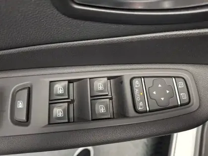 Photo 60 Renault Captur  TCe 120 Energy EDC