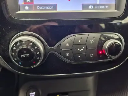 Photo 84 Renault Captur  TCe 120 Energy EDC