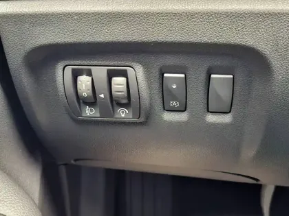 Photo 77 Renault Captur  TCe 120 Energy EDC