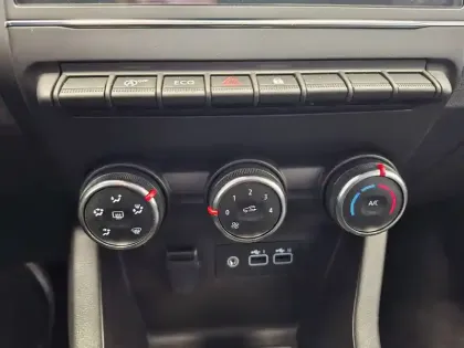 Photo 40 Renault Clio  Blue dCi 100 ch GSR2