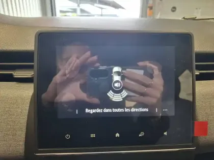 Photo 44 Renault Clio  Blue dCi 100 ch GSR2