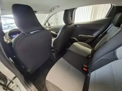 Photo 18 Renault Clio  Blue dCi 100 ch GSR2