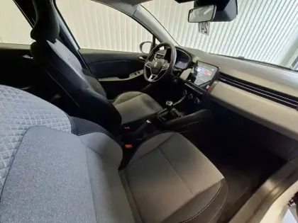 Photo 28 Renault Clio  Blue dCi 100 ch GSR2