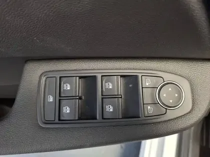 Photo 16 Renault Clio  Blue dCi 100 ch GSR2