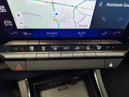 Photo 89 Renault Austral  E-Tech full hybrid 200 GSR2