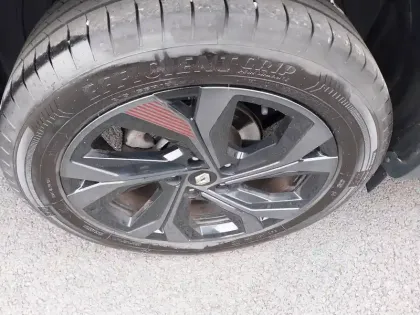 Photo 5 Renault Arkana  mild hybrid 140 EDC FAP - 22