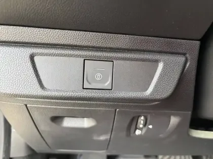 Photo 25 Dacia Jogger  Hybrid 140 7 places GSR2