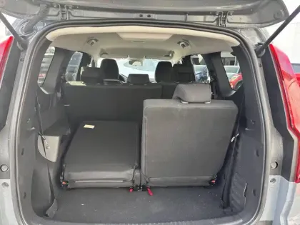 Photo 19 Dacia Jogger  Hybrid 140 7 places GSR2