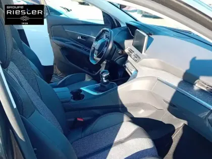 Photo 14 Peugeot 3008  1.5 BlueHDi 130ch S&S BVM6