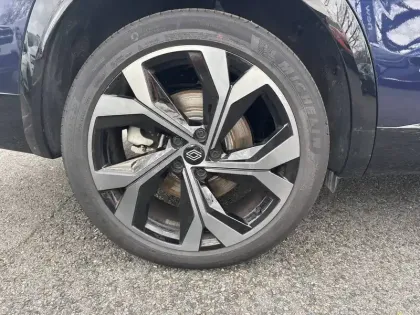 Photo 137 Renault Espace  E-Tech full hybrid 200 GSR2