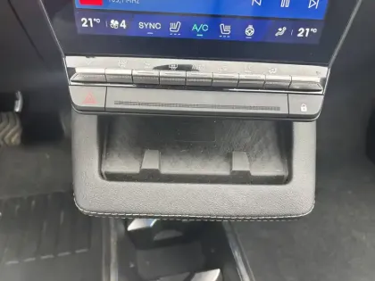 Photo 34 Renault Espace  E-Tech full hybrid 200 GSR2