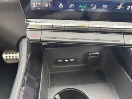 Photo 126 Renault Espace  E-Tech full hybrid 200 GSR2