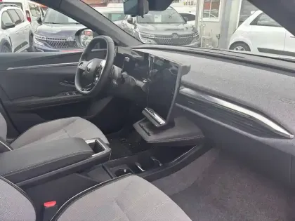 Photo 15 Renault Espace  E-Tech full hybrid 200 GSR2