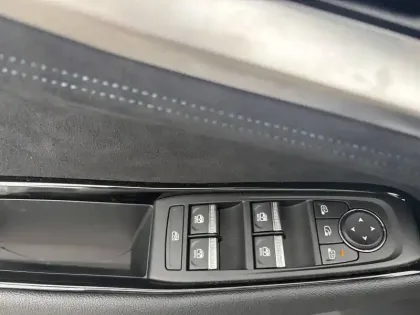 Photo 155 Renault Espace  E-Tech full hybrid 200 GSR2