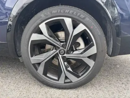 Photo 142 Renault Espace  E-Tech full hybrid 200 GSR2