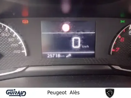 Photo 62 Peugeot 208  PureTech 75 S&S BVM5