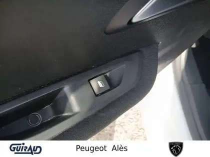Photo 13 Peugeot 208 Gén. II Ph2 Active 5