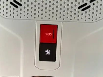 Photo 26 Peugeot 208  PureTech 100 S&S BVM6