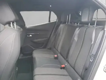 Photo 11 Peugeot 2008  PureTech 130 S&S EAT8