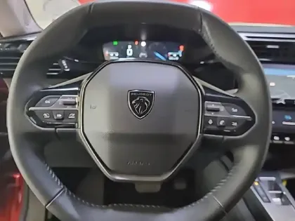 Photo 11 Peugeot 308 Gén. III Ph1 Allure Pack 5