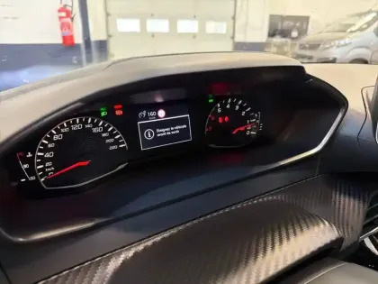 Photo 49 Peugeot 208  100 S&S BVM6