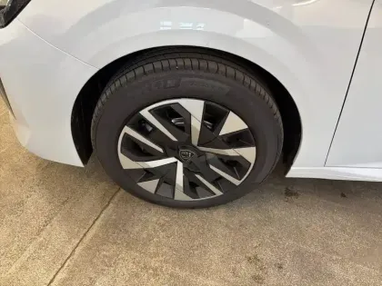 Photo 12 Peugeot 208  100 S&S BVM6