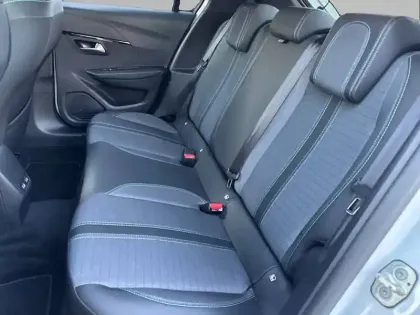 Photo 9 Peugeot 208  Electrique 50 kWh 136ch