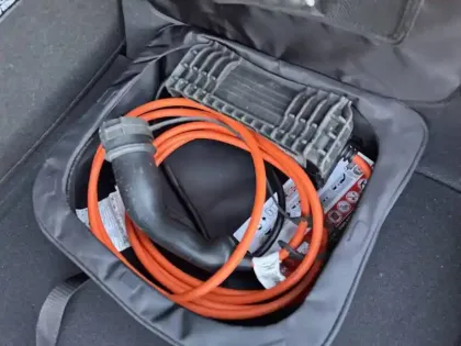 Photo 14 Peugeot 208  Electrique 50 kWh 136ch