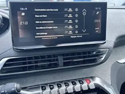 Photo 23 Peugeot 3008 Gén. II Ph2 NG GT 5